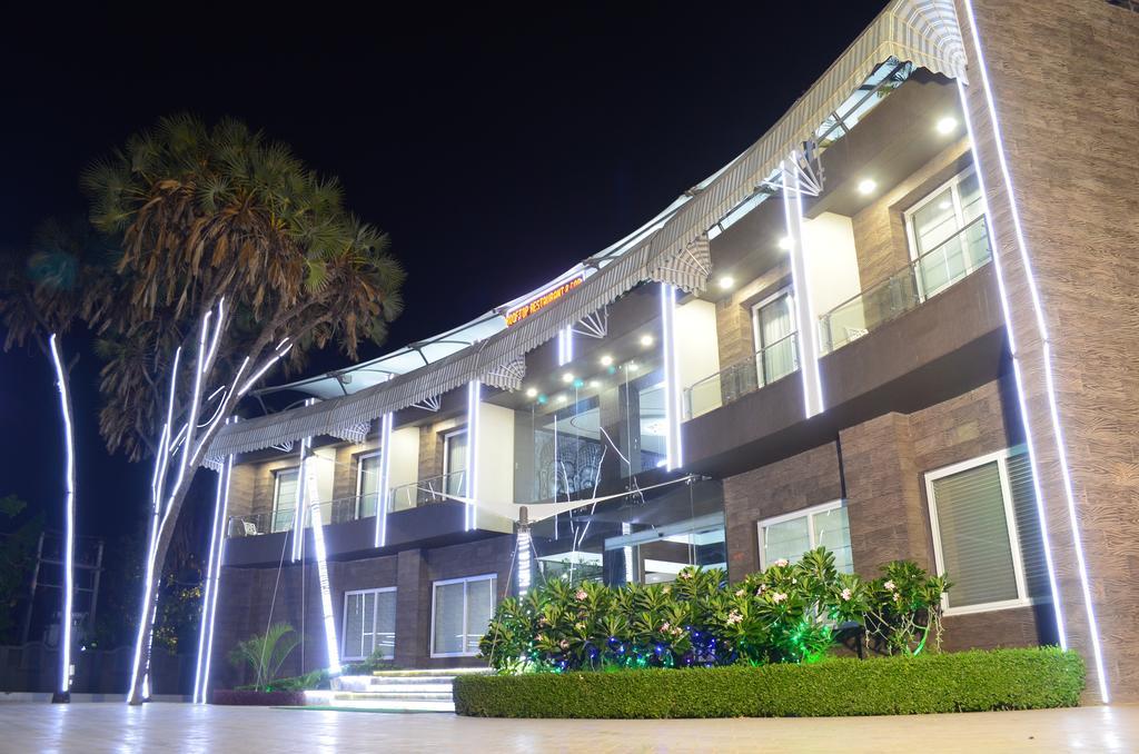 Kostamar Beach Resort Diu Buitenkant foto